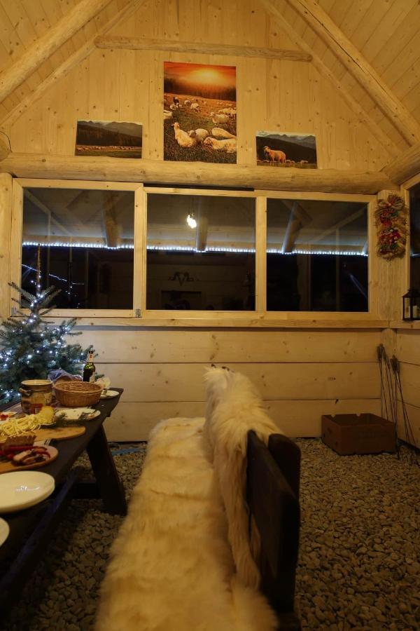 Domki Widokowe Wooden Luxury Chalet & Jacuzzi ซอมบ์ ภายนอก รูปภาพ