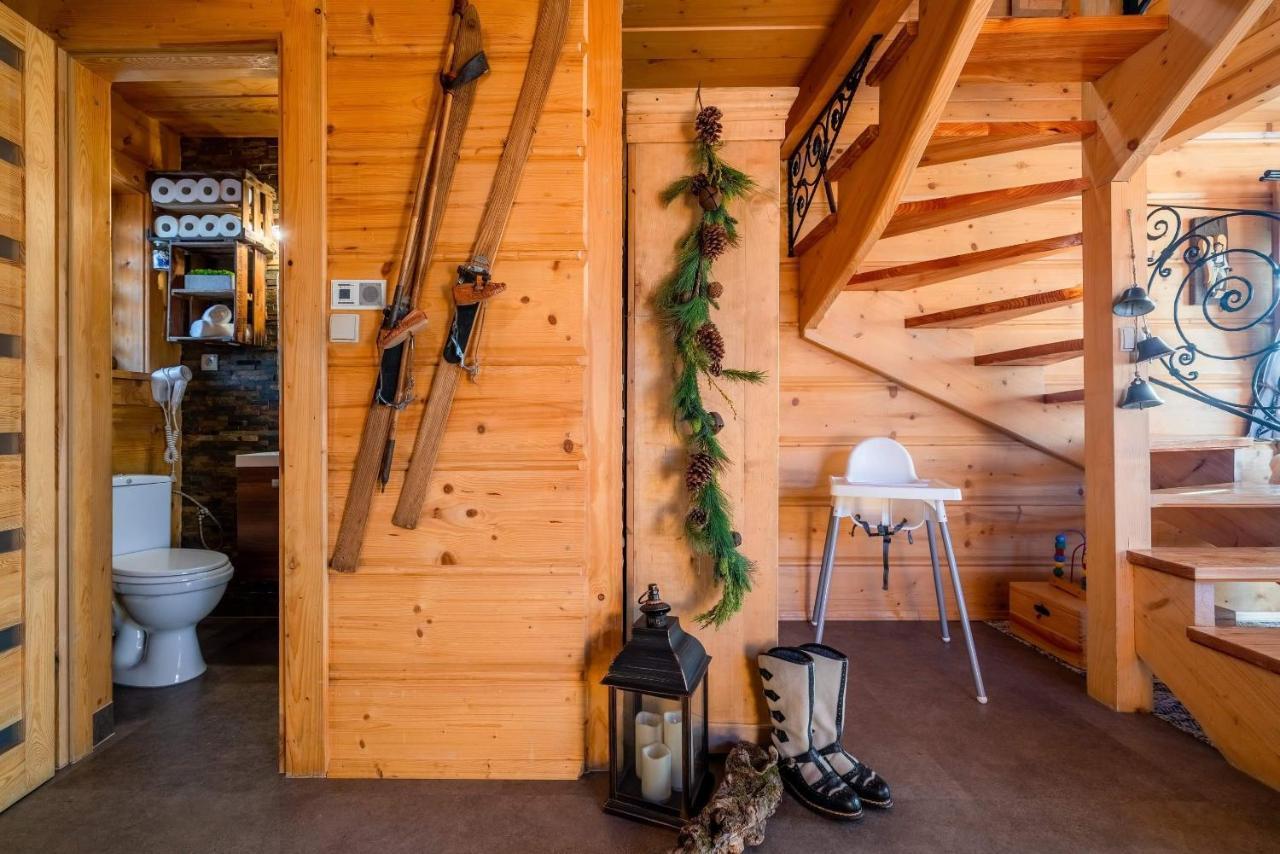 Domki Widokowe Wooden Luxury Chalet & Jacuzzi ซอมบ์ ภายนอก รูปภาพ