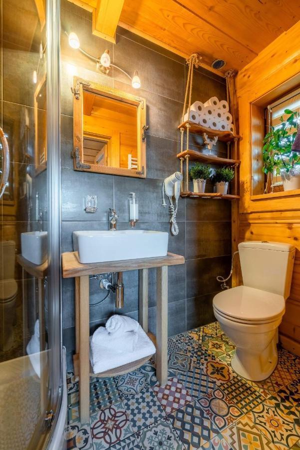 Domki Widokowe Wooden Luxury Chalet & Jacuzzi ซอมบ์ ภายนอก รูปภาพ