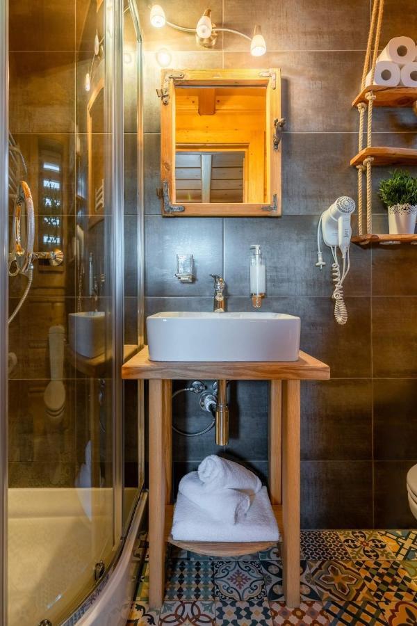 Domki Widokowe Wooden Luxury Chalet & Jacuzzi ซอมบ์ ภายนอก รูปภาพ