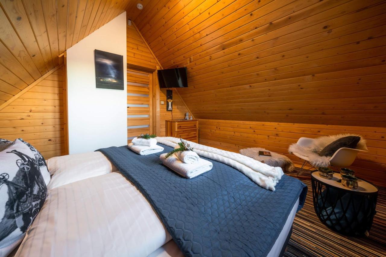 Domki Widokowe Wooden Luxury Chalet & Jacuzzi ซอมบ์ ภายนอก รูปภาพ